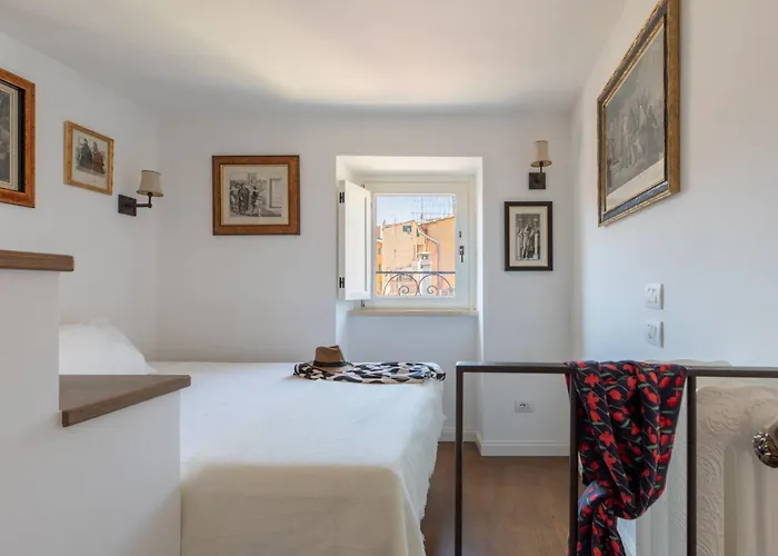 Iflat Charming Terrace Retreat In Trastevere